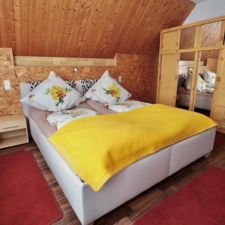 Ferienhaus Neumann - Ein Ganzes Haus Fuer Ihren Urlaub! Hessenburg Exteriér fotografie